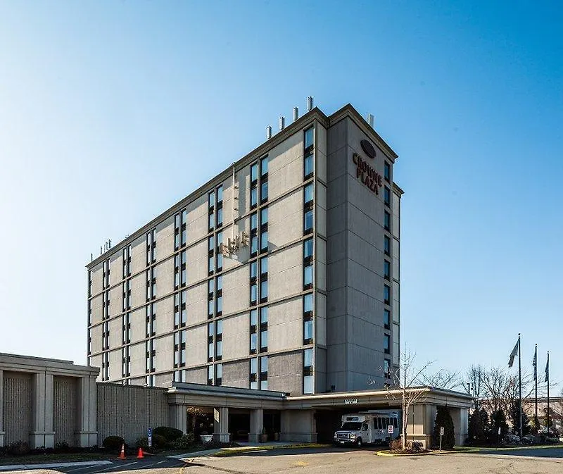 Crowne Plaza Newark Airport By Ihg Hotel Elizabeth