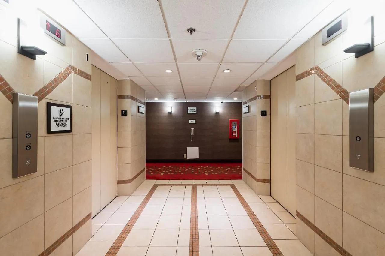 Crowne Plaza Newark Airport By Ihg Hotel Elizabeth 4*,