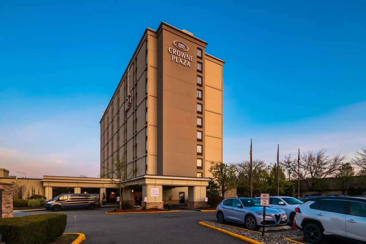 Crowne Plaza Newark Airport By Ihg Hotel Elizabeth