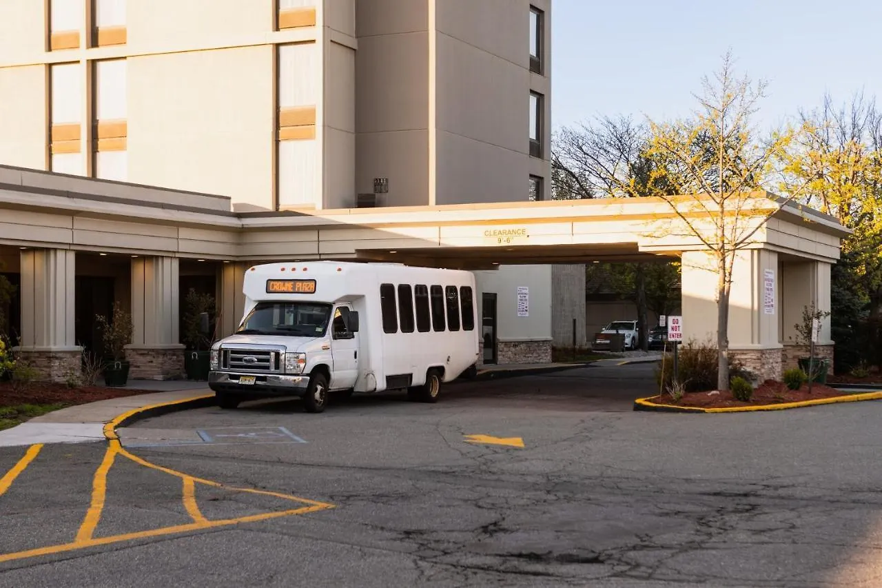 Crowne Plaza Newark Airport By Ihg Hotel Elizabeth