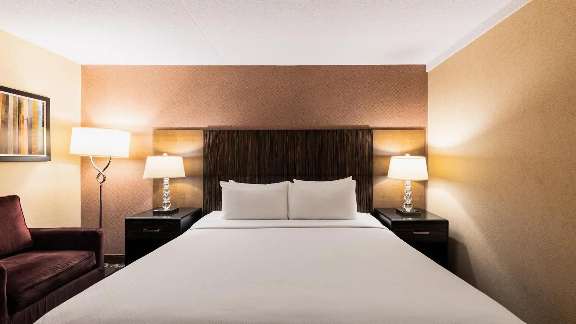 Crowne Plaza Newark Airport By Ihg Hotel Elizabeth